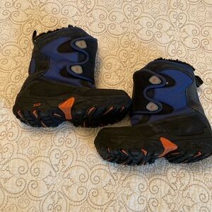GAP Kids Blue and Black Winter Boots